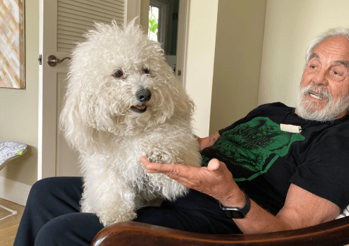 Captain & Tommy, Happy Dog